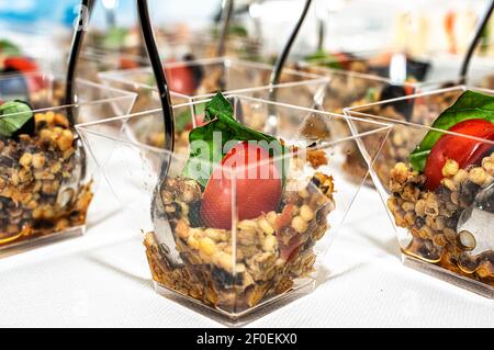 Food Photography Finger Food Buffet an der Rezeption eines Taufe Stockfoto