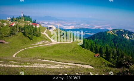 Fabelhafte Aussicht auf Brasov von oben Stockfoto