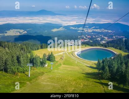 Fabelhafte Aussicht auf Brasov von oben Stockfoto