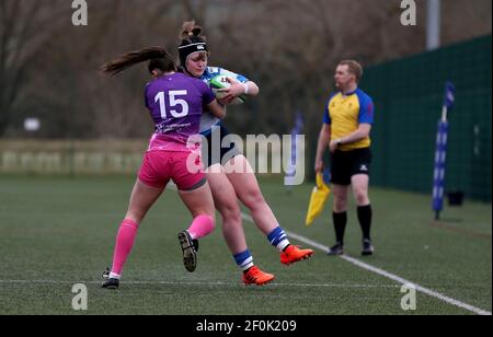 DURHAM CITY, ENGLAND. MÄRZ 6th: Alana Bainbridge von Darlington Mowden Park Sharks und Fran Goldthorp von Loughborough Lightning während des WOMEN's S ALLIANZ PREMIER 15S-Matches zwischen DMP Durham Sharks und Loughborough Ligntning am Samstag, 6th. März 2021 im Maiden Castle, Durham City. (Quelle: Chris Booth) Quelle: MI News & Sport /Alamy Live News Stockfoto