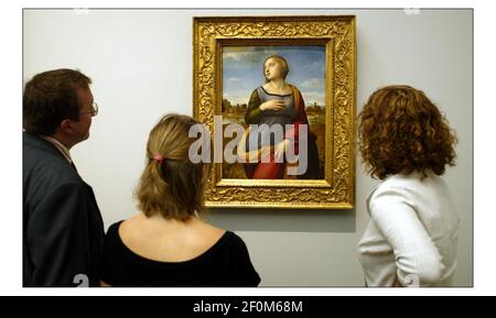 RAPHAEL - von Urbino nach Rom....20 Okt 2004 bis 16 Januar 2005 in der Nationalgalerie.,Heilige Katharina von Alexandria (Ca. 1507-8)pic David Sandison 7/7/2004 Stockfoto