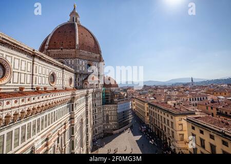 Blick auf die Basilika Santa Maria del Fiore und die Altstadt von Florenz, Italien Stockfoto