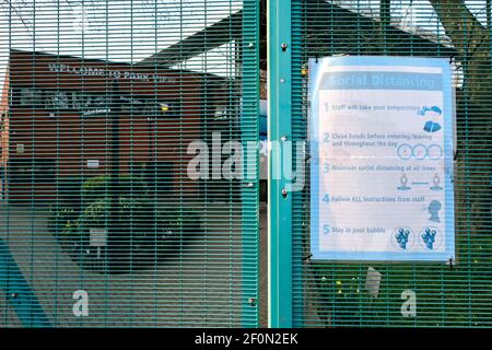 West Green, London, Großbritannien. März 2021, 7th. Die Schulen öffnen ab dem 8th. März wieder. Kredit: Matthew Chattle/Alamy Live Nachrichten Stockfoto