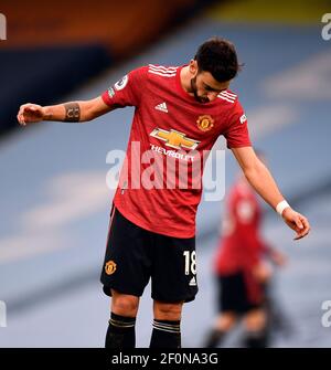 Bruno Fernandes von Manchester United reagiert während des Spiels in der Premier League im Etihad Stadium in Manchester. Bilddatum: Sonntag, 7. März 2021. Stockfoto