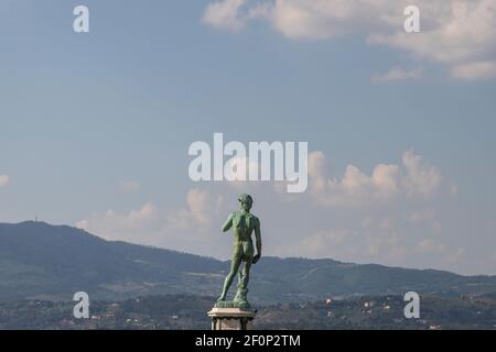 Rückansicht der Statue von David, Piazza Michelangelo in Florenz, Italien Stockfoto