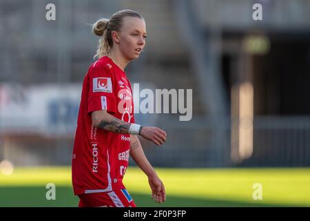 Orebro, Schweden. März 2021, 07th. Nathalie Hoff Persson (#8 Orebro) während des Vorsaison-Spiels zwischen Orebro und AIK in der Behrn Arena in Orebro, Schweden Quelle: SPP Sport Pressefoto. /Alamy Live Nachrichten Stockfoto