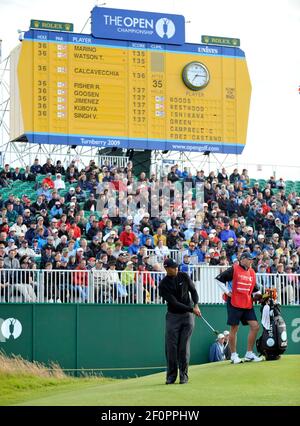 DIE OPEN TURNBURY 2009. 2nd TAG 17/7/2009. TIGER WOODS AUF DER 18TH. BILD DAVID ASHDOWN Stockfoto