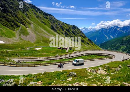 Weg zum Grossen Sankt Bernhard Pass, Col du Grand-Saint-Bernard, Colle del Gran San Bernardo, Val del Gran S. Bernardo, Aostatal, Italien Stockfoto