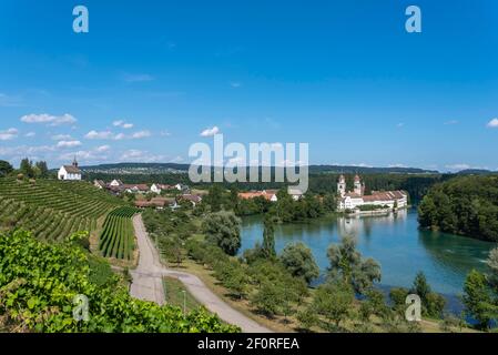 Rhein, Klosterinsel Rheinau und St. Nikolaus-Bergkirche, Rheinau, Kanton Zürich, Schweiz Stockfoto