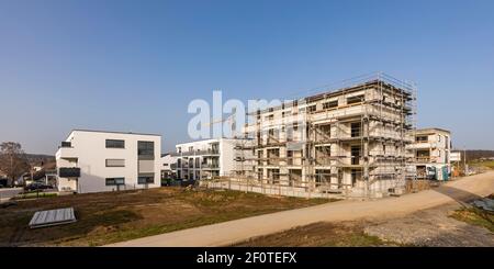 Mehrfamilienhäuser in klimaneutraler Neuentwicklung, Baustelle, Rohbau, Waiblingen-Bittenfeld, Waiblingen, Baden-Württemberg, Deutschland Stockfoto