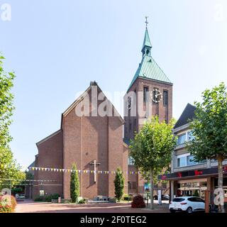 Katholische Pfarrkirche St. Cyriakus, Weeze, Niederrhein, Nordrhein-Westfalen, Deutschland Stockfoto