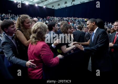 Präsident Barack Obama nimmt an der Abschlussfeier der New Economic School am 7 2009. Juli Teil und hält seine Bemerkungen. Stockfoto