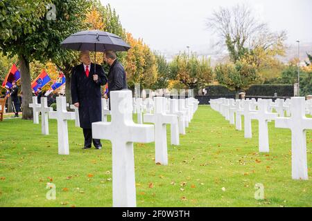 Präsident Donald Trump bei der amerikanischen Gedenkzeremonie auf dem amerikanischen Friedhof Suresnes Sonntag, den 11 2018. November Stockfoto