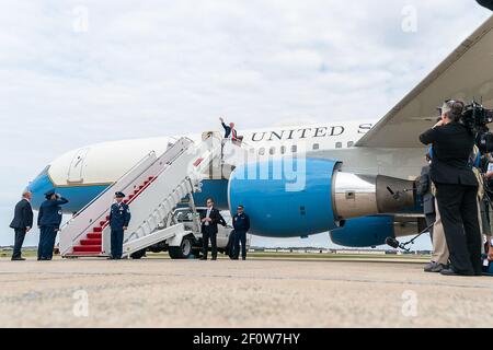 Präsident Donald Trump kommt am Montag, den 9 2019. September, auf dem Weg nach North Carolina auf der gemeinsamen Basis Andrews Air Force Base in Maryland an. Stockfoto