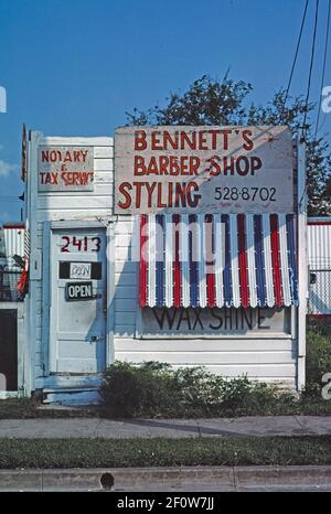 1980s Vereinigte Staaten - Bennett's Barber Shop Houston Texas ca. 1983 Stockfoto