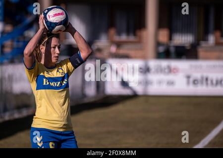 Brondby, Dänemark. März 2021, 07th. Theresa Eslund (8) von Broendby, WENN sie im Gjensidige Kvindeliga-Spiel zwischen Broendby UND AARHUS GF in Brondby gesehen wird. (Foto Kredit: Gonzales Foto/Alamy Live News Stockfoto