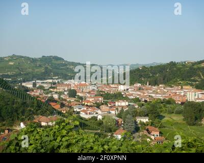 Eine urbane Landschaft der Langhe Ort: Santo Stefano Belbo, Piemont - Italien Stockfoto