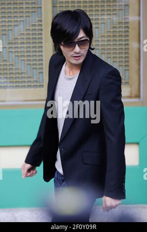 28. September 2008 - Seoul, Südkorea : der südkoreanische Schauspieler Jang Dong-gun nimmt am 28. September 2008 an der Hochzeit des südkoreanischen Filmstars Kwon Sang-Woo und der Schauspielerin Song Tae-Young im Shilla Hotel in Seoul Teil. Foto: Lee Young-ho/Sipa Press /0809301528