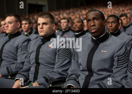 Kadetten hören Präsident Barack Obamas Rede an der US-Militärakademie am West Point in West Point, N.Y., 1. Dezember 2009 Stockfoto