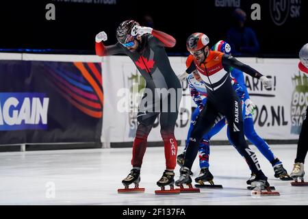 Charles HAMELIN (CAN) gewinnt die 1500 Meter während der ISU-Weltmeisterschaft Short Track 2021 am 6 2021. März in Dordrecht Niederlande Credit: SCS/Sander Chamid/AFLO/Alamy Live News Stockfoto