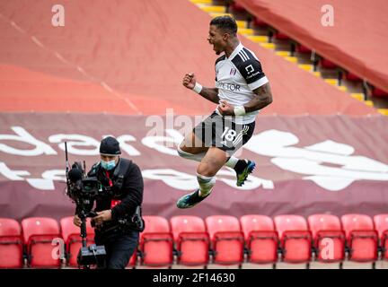 Liverpool. März 2021, 7th. Fulhams Mario Lemina feiert, nachdem er am 7. März 2021 beim Premier League-Fußballspiel zwischen Liverpool und Fulham in Anfield in Liverpool, Großbritannien, das Siegtor erzielt hat. Quelle: Xinhua/Alamy Live News Stockfoto