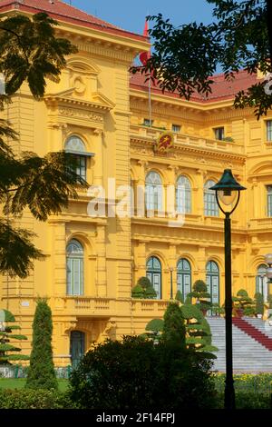 Der ehemalige französische koloniale General Governor's Palace, jetzt Präsidentenpalast, Hanoi, Vietnam. Stockfoto