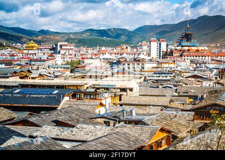 Dukezong Tibetan Old Town Dächern Blick und Shangri-La Stadtbild in Shangrila Yunnan China Stockfoto