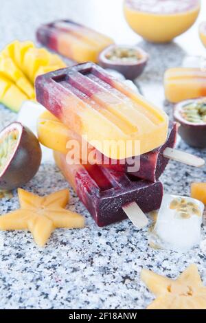 Hausgemachte Eis am Stiel Stockfoto