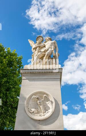 Berlin, Deutschland - 01. Juli 2018: Skulptur auf der Schlossbrücke im Zentrum Berlins Stockfoto