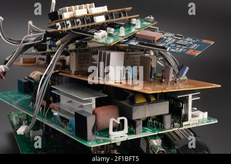 Elektronische Leiterplatten Müll als Hintergrund von Recycling Industrie und alten Consumer Devices Stockfoto