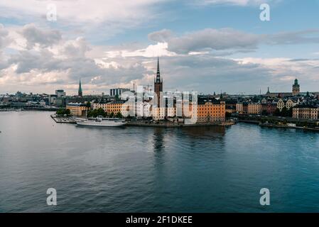 Panoramablick auf Riddarholmen Island und Gamla Stan in Stockholm. Stockfoto