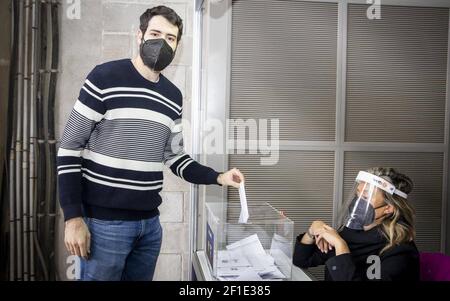 Barcelona, Spanien. März 2021, 07th. Mitglieder, Spieler und Manager des FC Barcelona kommen, um bei den Präsidentschaftswahlen des FC Barcelona im Camp Nou Stadion in Barcelona am 7. März 2021 im Bild abzustimmen: Àlex Abrines Socios, Jugadores y directivos del FC Barcelona acuden a votar en las elecciones presidenciales del FC Barcelona al Estadio Camp Nou en Barcelona el 7 de Marzo de 2021 en la foto: Àlex Abrines POOL/FC Barcelona/Cordon Pressebilder sind nur für redaktionelle Verwendung bestimmt. Nur für den freien Vertrieb, NICHT ZUM VERKAUF. Pflichtschein: © FC Barcelona Kredit: CORDON PRESS/Alamy Live News Stockfoto