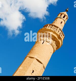 Im iran Minarett in der Nähe des Himmels Stockfoto