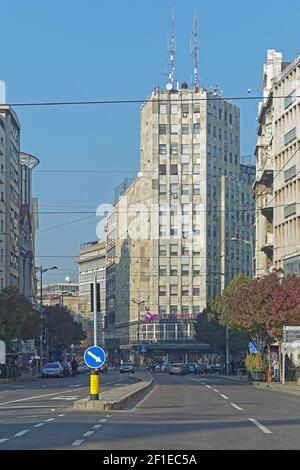 Belgrad, Serbien - 8. November 2020: Palace Albania Hochhaus Bürogebäude in Belgrad. Stockfoto