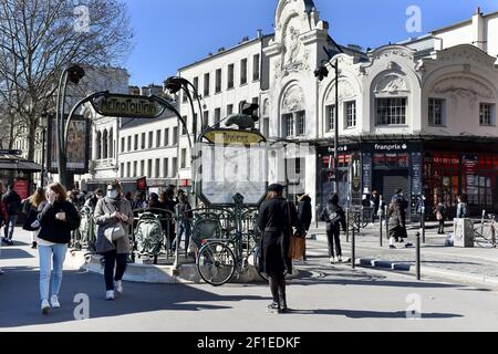 Métro-Station Anvers - Montmartre - Paris - Frankreich Stockfoto