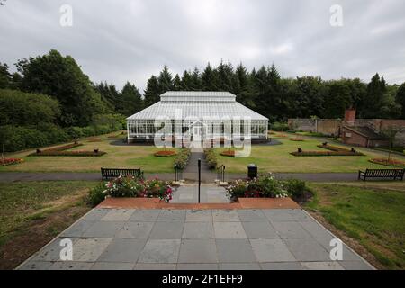 Belleisle Park , Ayr, Ayrshire, Schottland, Großbritannien. Das neu restaurierte Gewächshaus, Konservatorium Stockfoto