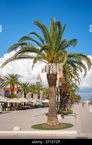 Schöne Sommer Blick auf Trogir Altstadt in Kroatien Stockfoto