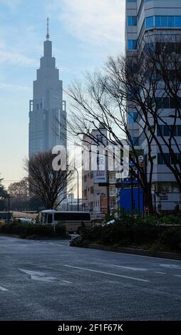 NTT Docomo Yoyogi Building ist ein Wolkenkratzer im Sendagaya Bezirk Shibuya, Tokio, Japan Stockfoto