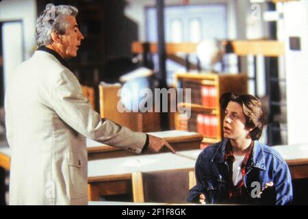 Paul Gleason, Cody McMains, „Not Another Teen Movie“ (2001) Sony Pictures. Bildquelle: Rico Torres/Sony Pictures/The Hollywood Archive - Aktenzeichen # 34082-1117THA Stockfoto