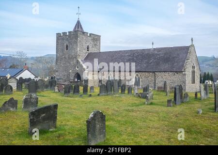 Die St. Hilary Kirche (Eglwys Sant Ilar), ein denkmalgeschütztes Gebäude, das wahrscheinlich aus dem Dorf Llanilar von 14th century.in stammt. In der Nähe ist der Ystwyth Trail, ein 21 Meilen, 34 Kilometer, Mehrzweckpfad, genutzt, von Hundewanderern, Wanderern, Spaziergängern, Radfahrern, Joggern, und Teil Pferd Reitweg, für Reiter. Die ehemalige Traillinie verbindet die studentische Küstenstadt Aberystwyth,ON, Cardigan Bay, mit Tregaron,both,in Ceredigion. Der Weg verläuft meist entlang des Flusses Ystwtyh. Foto aufgenommen zwischen Llanilar Dorf und Transgoed, ländlich, Landschaft, Landschaft, Ceredigion, Wales, Walisisch, Großbritannien, GB, Stockfoto