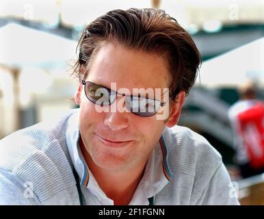 SVEN GROENEVELD TRAINER ZU GREG RUSEDSKI 29/6/2002 BILD DAVID ASHDOWN.WIMBLEDON TENNIS Stockfoto