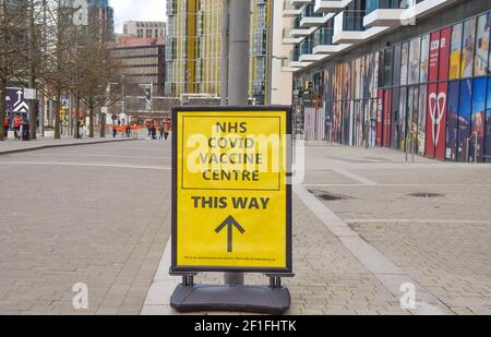 NHS Covid Vaccine Centre in, Wembley, London, Großbritannien. Stockfoto