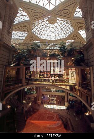 Buenos Aires, Argentinien. Galeria Pacifico (gescannt von Farblider) Stockfoto