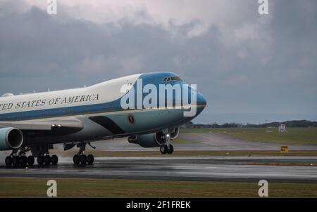 Air Force One / A VC-25A startet mit Präsident Trump aus Schottland, um Putin auf dem US-Russland-Gipfel in Helsinki zu treffen. Stockfoto