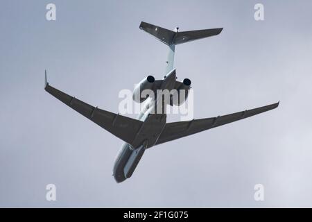 Royal Air Force RAF Bombardier Global Express Raytheon Sentinel R1 ZJ692 Landungsflugzeuge Ankunft und Landung für RIAT airshow Stockfoto