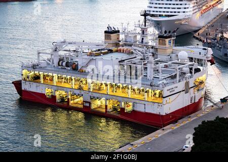 PGS Ramform Titan spezielle leistungsstarke seismische Schiff. Seismisches Seeschiff. Vollständig in die GeoStreamer-Technologie integriert. Stockfoto