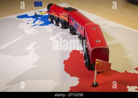 Spielzeugeisenbahn zwischen Europa und China. Yidaiyilu Projekt Stockfoto
