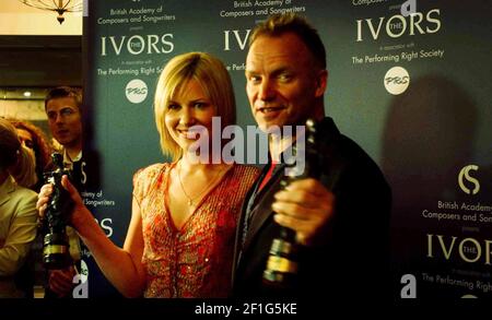 DIDO UND STING BEI DEN IVOR AWARDS. 24/5/02 PILSTON Stockfoto