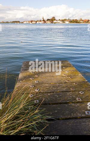 Eine Flut im Dorf Bosham, West Sussex UK. Es ist hier, dass König Canute (Knut) angeblich haben vergeblich angewiesen, die Flut zu gehen zurück. Stockfoto