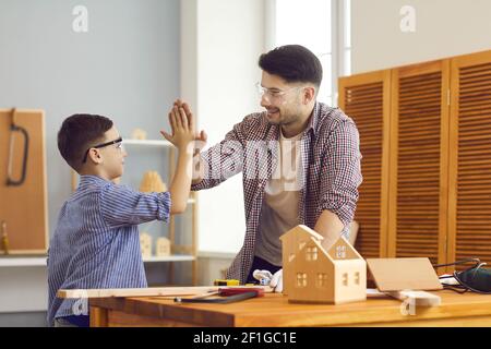 Freizeit, Unterhaltung, Zeit mit Kindern Konzept Stockfoto